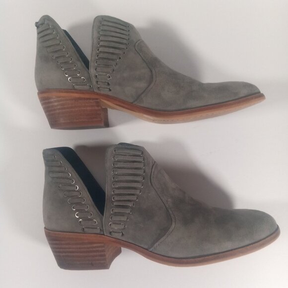 Vince Camuto Pevista Booties Women size 8 Gray Leather Suede Lace Block Heel - Picture 4 of 14